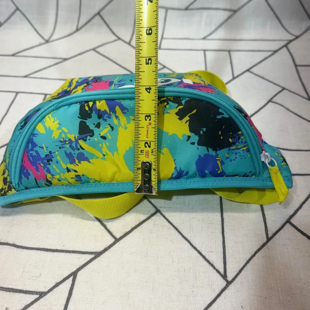 Igloo Insulated Fanny Pack OS Teal Retro Splash 90s Style Cooler Bag 00162514